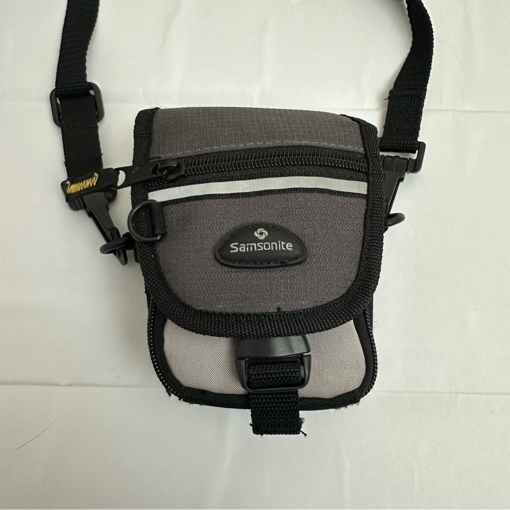 Samsonite Small Padded Camera Bag Case Black Gray Strap 5 x 3.5
